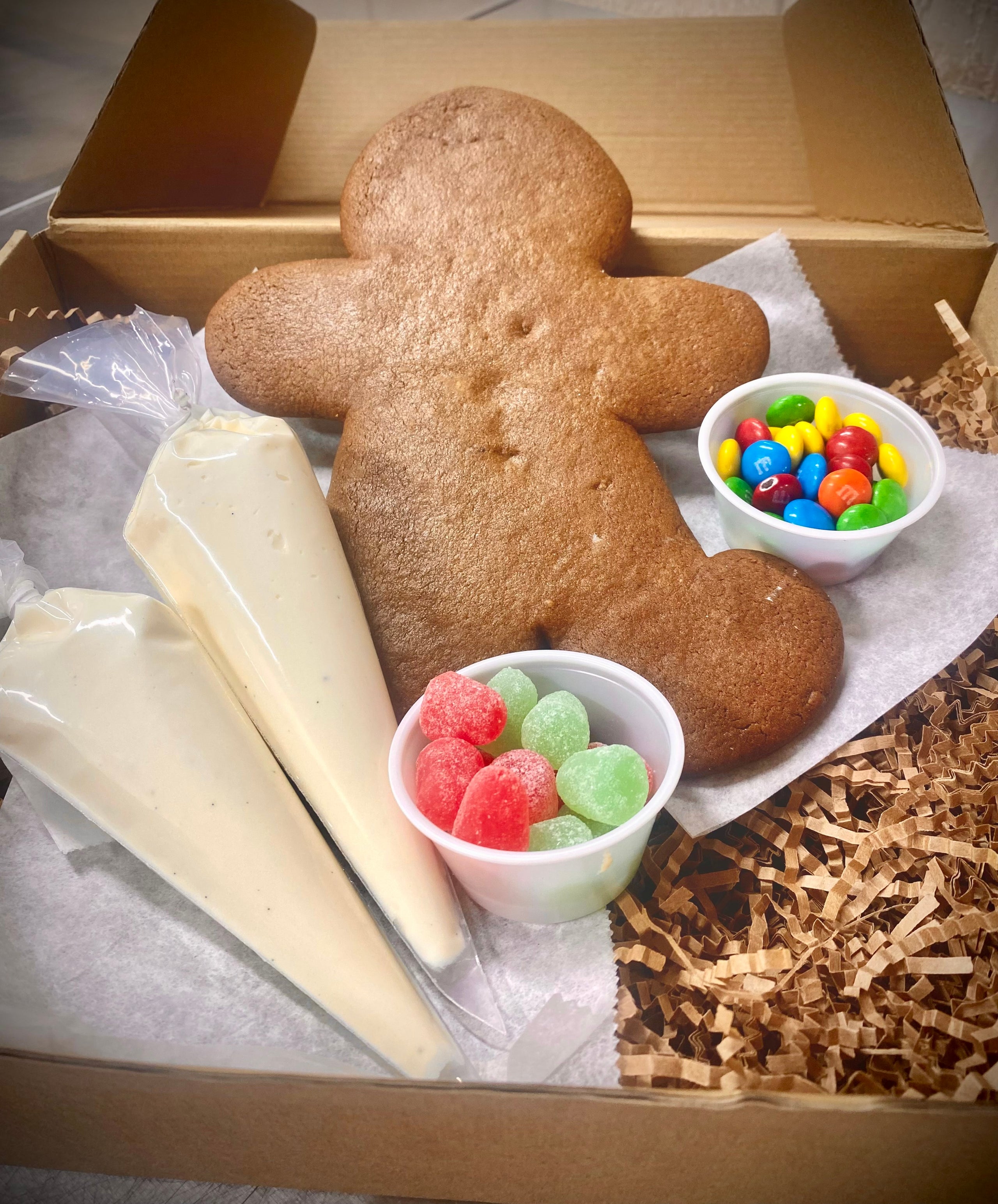 Jumbo Gingerbread Man Decorating Kit Millstone Bakery 0767